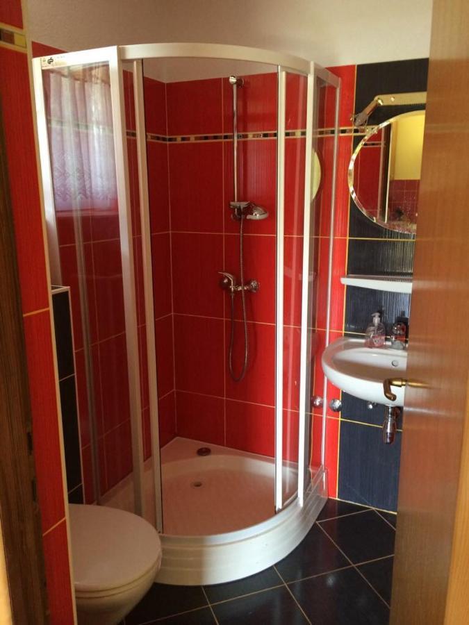Apartman Put Svete Kate Raslina Exteriör bild